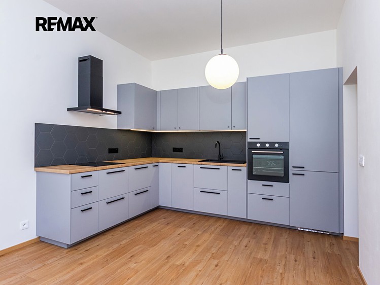 Wohnung 2+kk zur Miete, 48 m² (1 von 13)