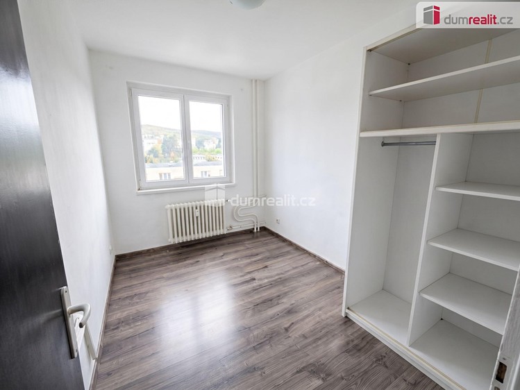 Pronájem bytu 3+1, 61 m² (4 z 9)