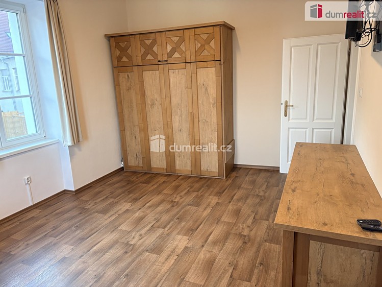 Квартира 1+kk в оренду, 26 м² (7 з 10)