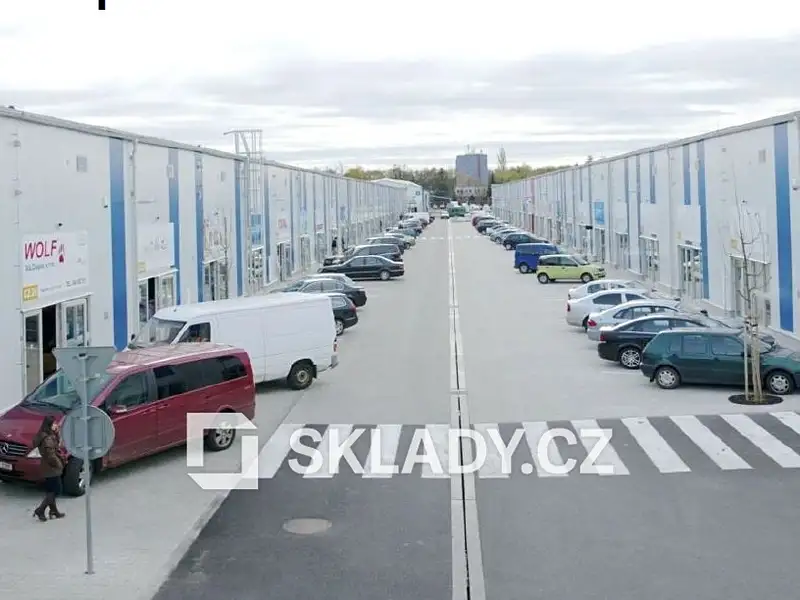 Pronájem skladového prostoru 205 m², Praha – náhled fotky 1