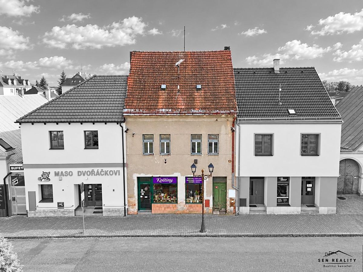 Prodej činžovního domu 262 m², Chlumec nad Cidlinou – fotka 1 z 3