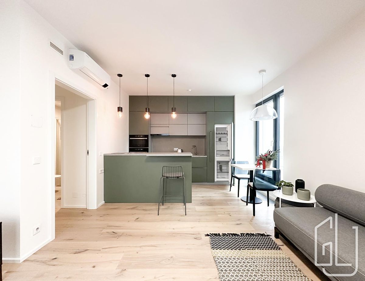 Pronájem bytu 2+kk 61 m² – fotografie 2