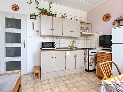 Prodej bytu 1+1, 41 m² (2 z 21)