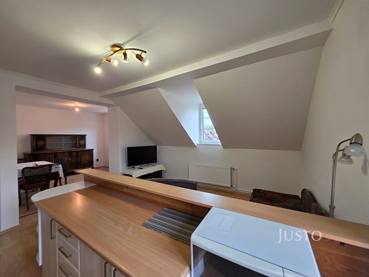 Pronájem bytu 2+kk, 61 m² (5 z 12)