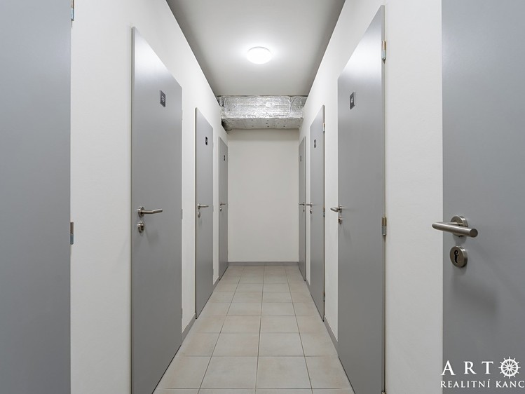 Квартира 1+kk на продаж, 34 м² (13 з 15)