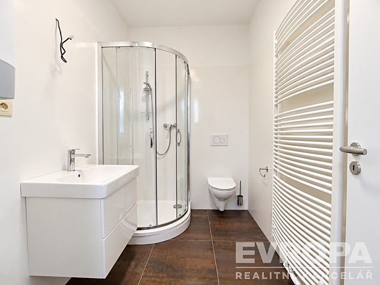 Квартира 2+kk в оренду, 52 м² (5 з 12)