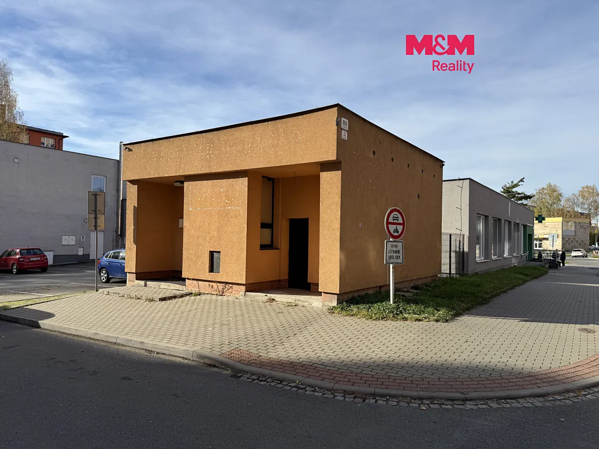 Pronájem obchodního prostoru 56 m²