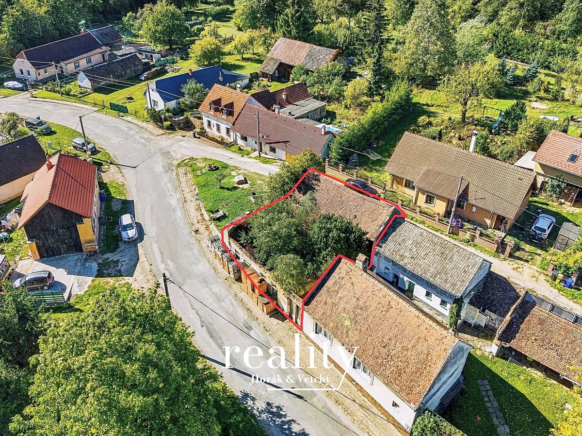 Prodej stavebního pozemku 207 m², Podmyče – fotka 1 z 3