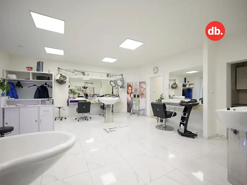 Pronájem obchodního prostoru 70 m², Karlovy Vary – náhled fotky 1