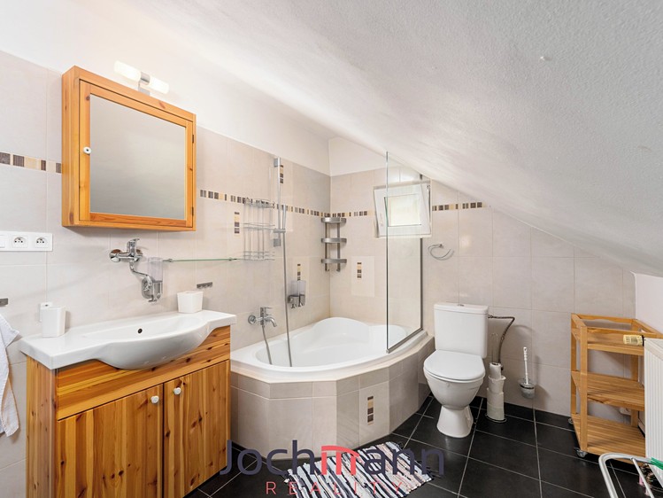 Prodej domu, 234 m² (14 z 31)