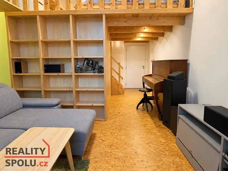 Pronájem bytu 2+1 71 m², Praha – náhled fotky 3