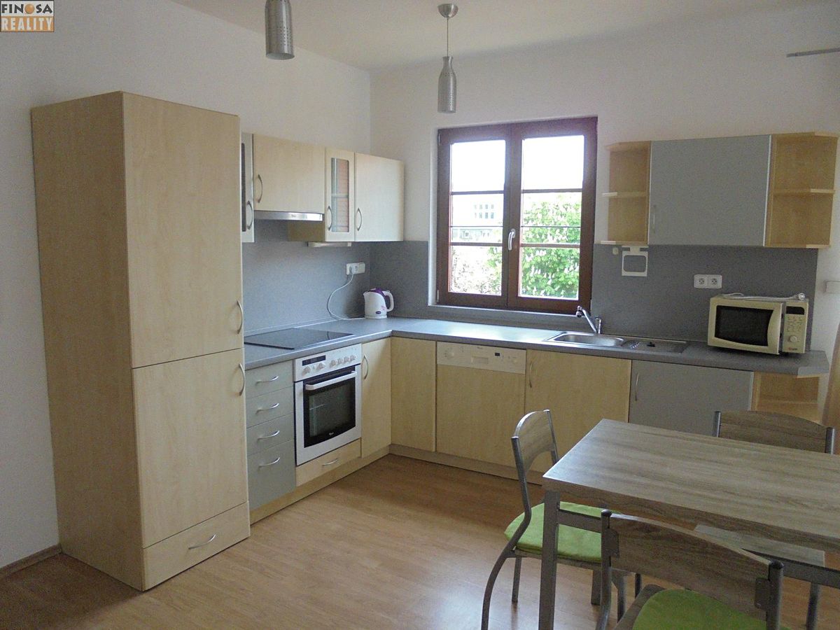 Pronájem bytu 2+kk 90 m² – fotografie 5