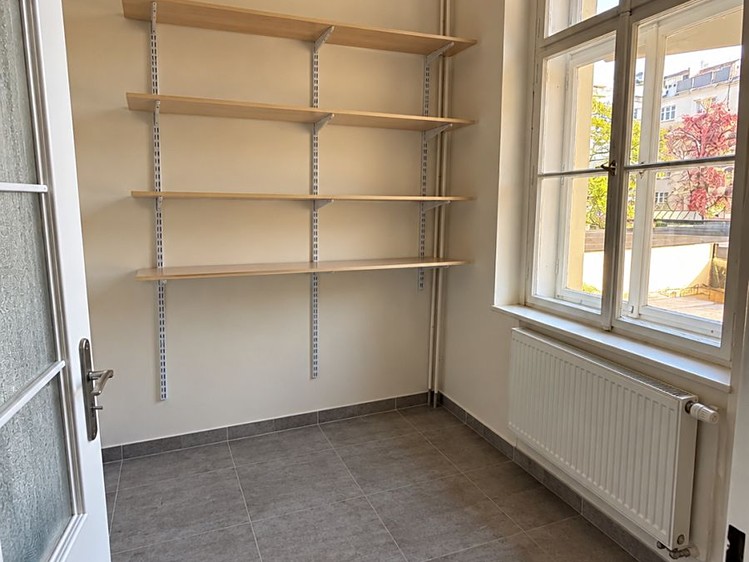 Комерційне приміщення в оренду, 64 м² (3 з 9)