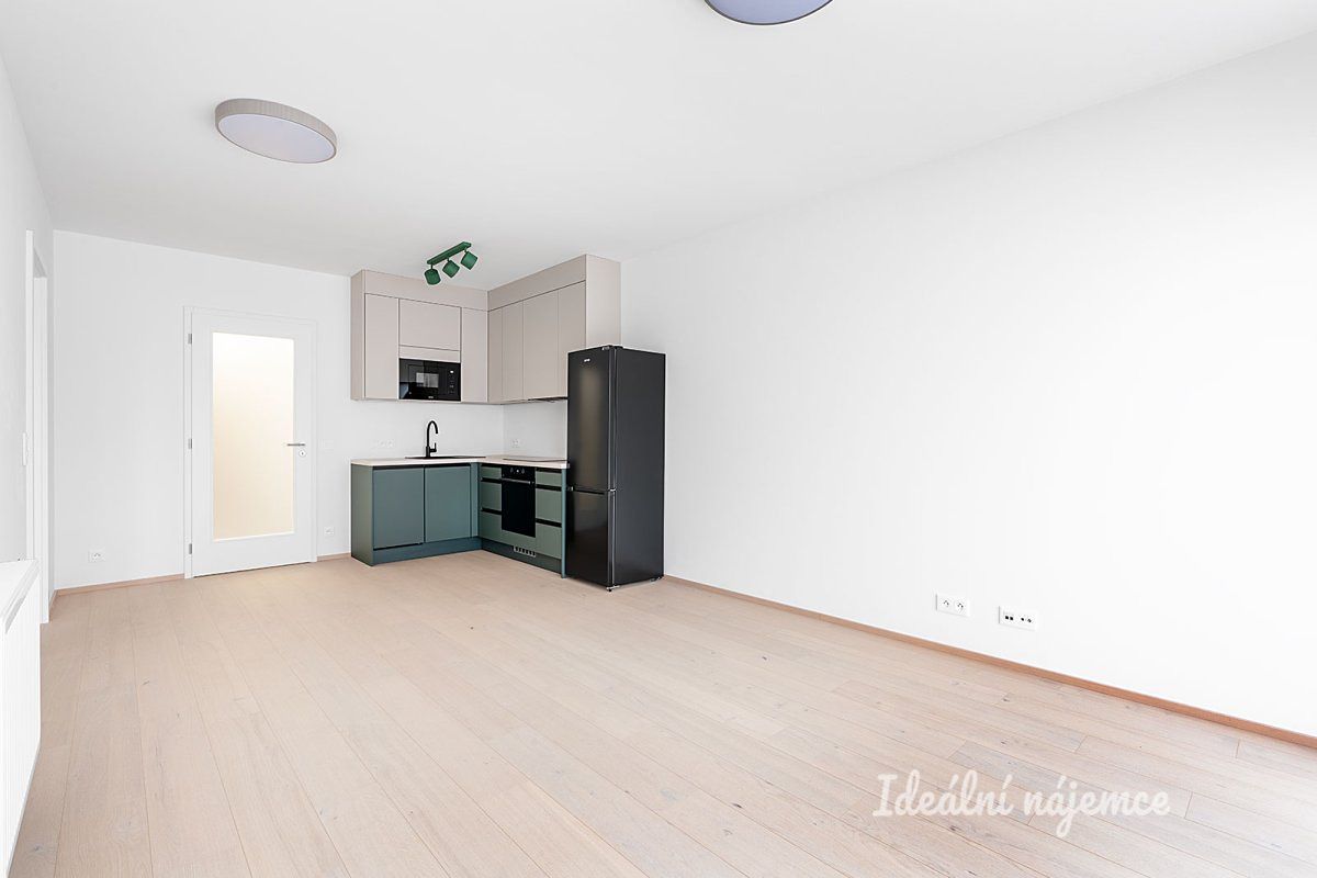 Pronájem bytu 2+kk 50 m² – fotografie 4