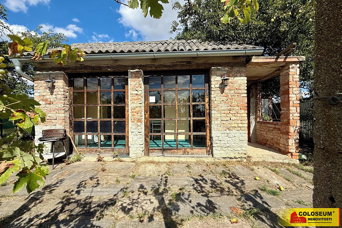 Prodej chaty 30 m², pozemek 445 m², Suchohrdly – fotka 1 z 3