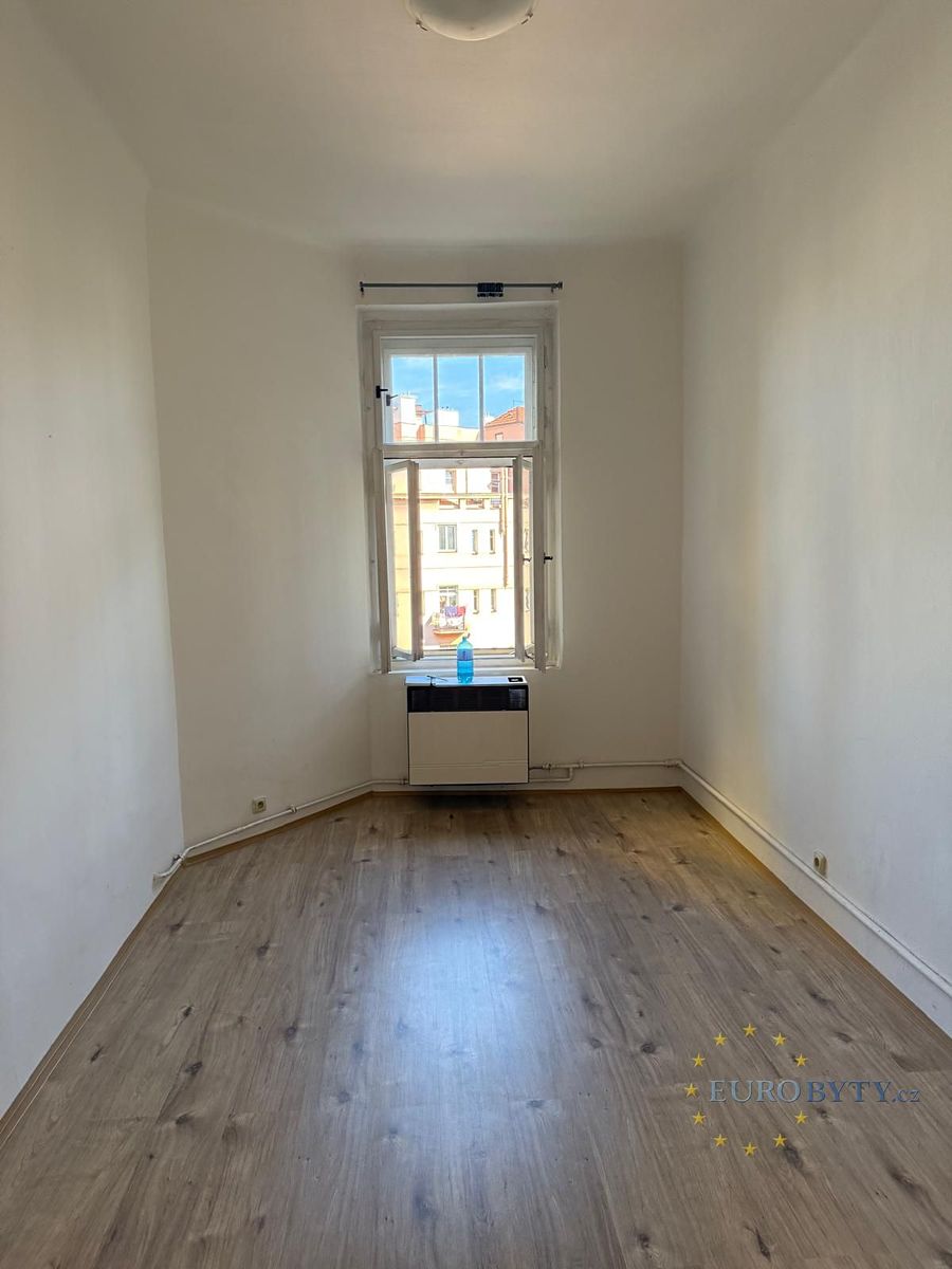 Pronájem bytu 2+kk 37 m² – fotografie 4