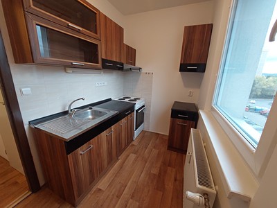 Wohnung 1+1 zum Kauf, 35 m² (2 von 22)