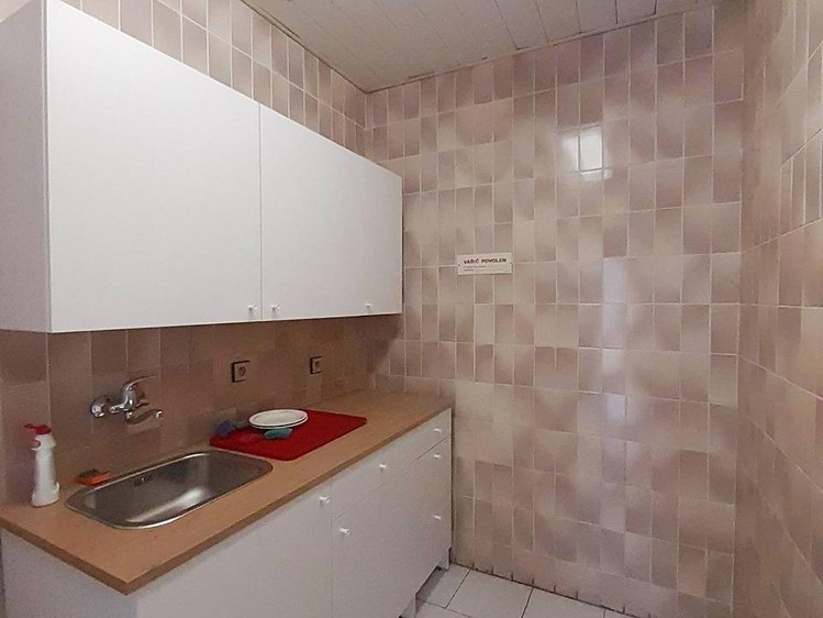 Pronájem komerčního prostoru, 34 m² (9 z 10)