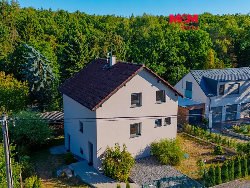 Prodej rodinného domu 178 m², pozemek 378 m², Plzeň – náhled fotky 1