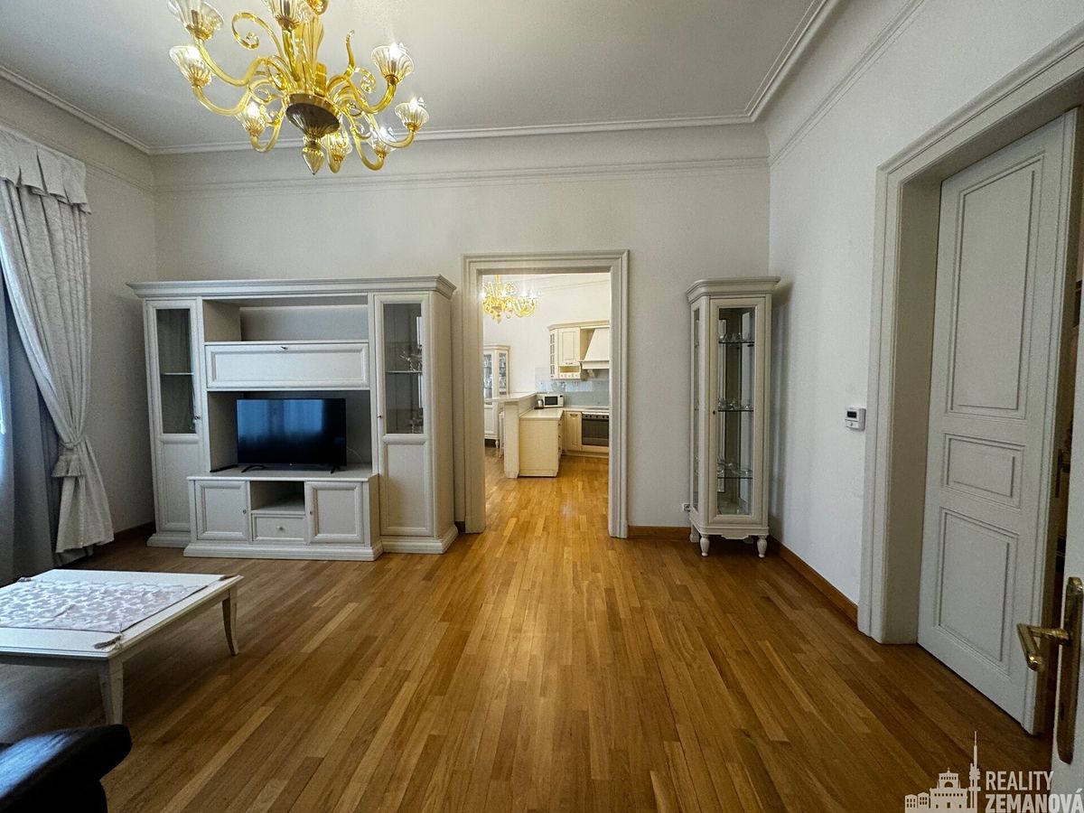 Pronájem bytu 4+kk 124 m², Praha – fotka 1 z 3