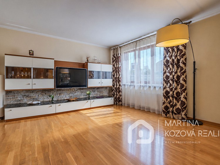 Квартира 4+1 на продаж, 139 м² (9 з 42)