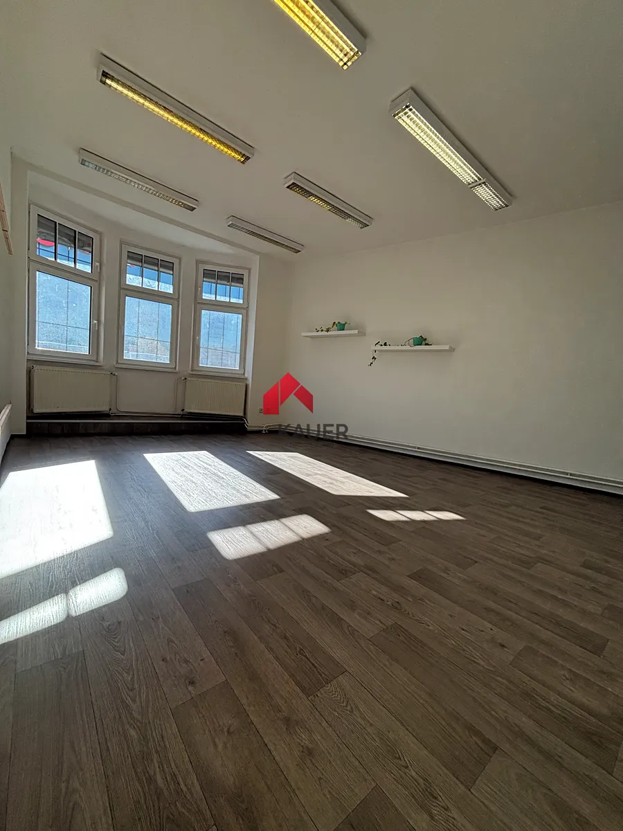 Pronájem kanceláře 80 m²