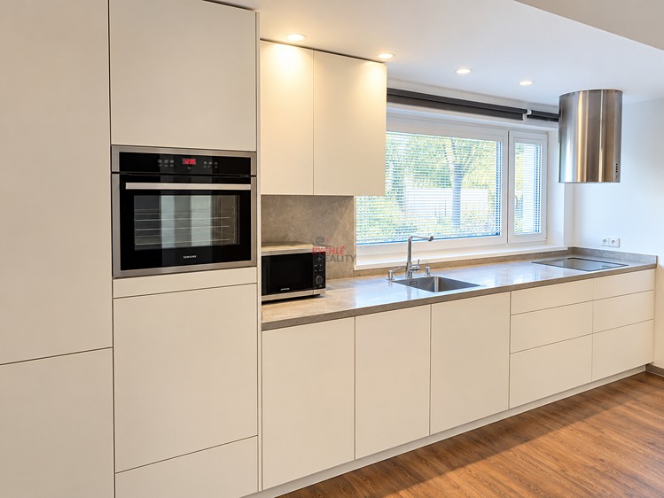 Haus zur Miete, 151 m² (2 von 19)