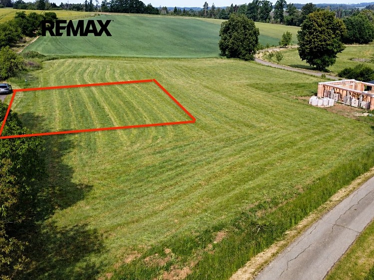 Prodej pozemku, 1 025 m² (3 z 7)
