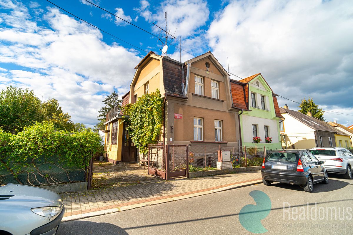 Prodej rodinného domu 120 m², pozemek 448 m², Soběslav – fotka 1 z 3