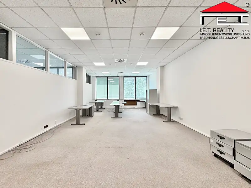 Pronájem kanceláře 62 m², Brno – náhled fotky 1