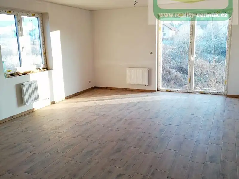 Pronájem bytu 3+kk 85 m², Holýšov – náhled fotky 2