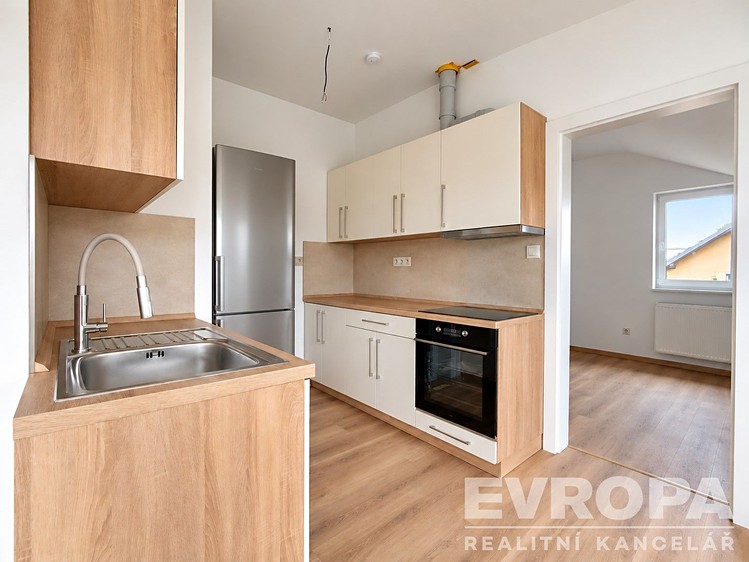 Квартира 2+kk в оренду, 52 м² (4 з 12)