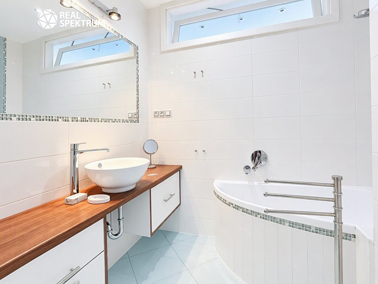 Pronájem bytu 2+1, 56 m² (3 z 9)