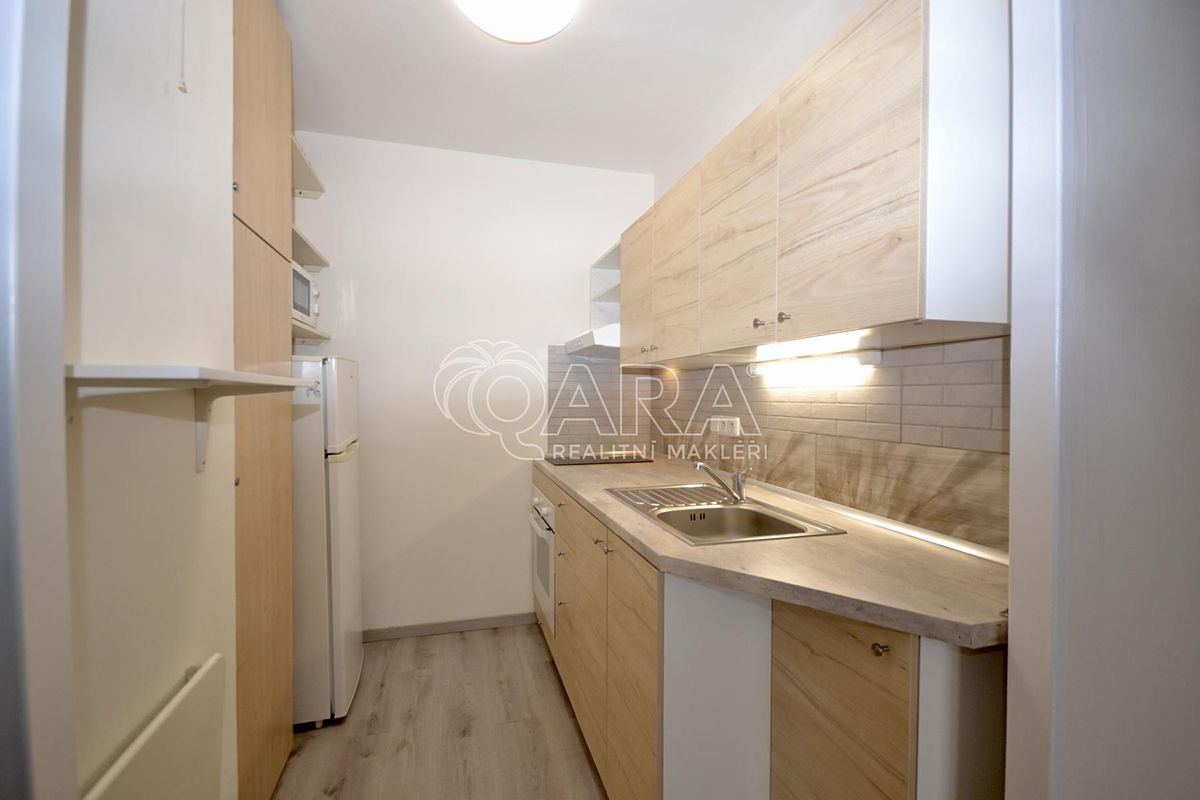Prodej bytu 2+kk 43 m², Praha – fotka 1 z 3