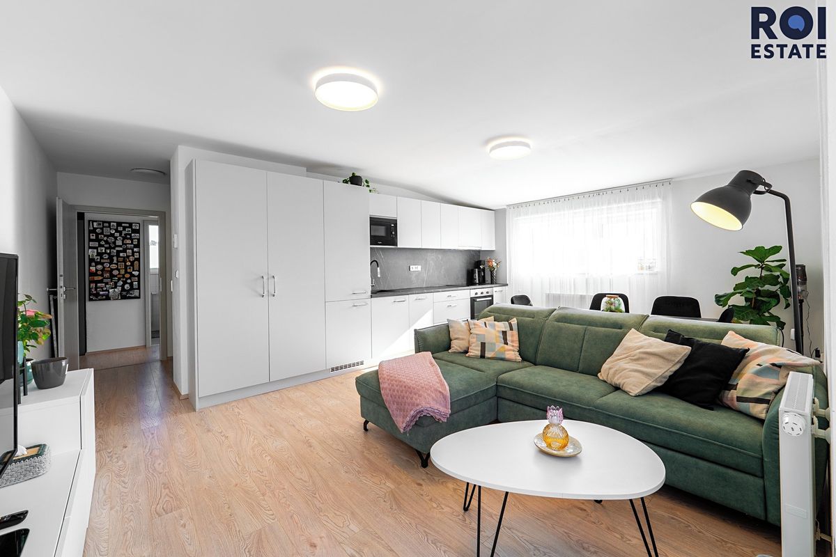 Pronájem bytu 3+kk 83 m², Zastávka – fotka 1 z 3