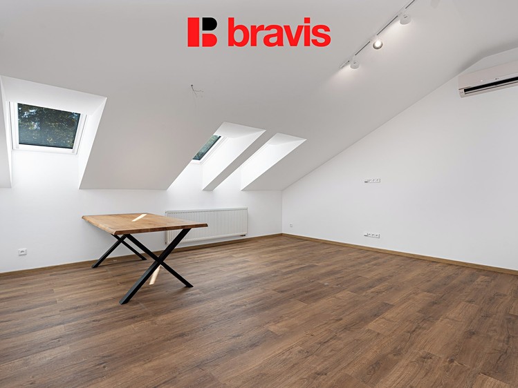 Gewerbefläche zur Miete, 230 m² (2 von 42)