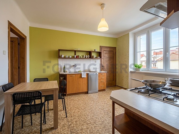 Pronájem bytu 1+1, 58 m² (5 z 10)