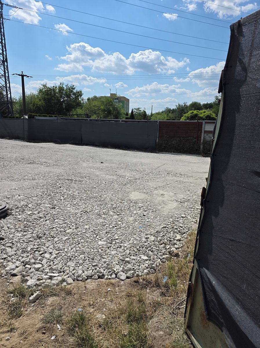 Pronájem komerčního pozemku 715 m², České Budějovice – fotka 1 z 3
