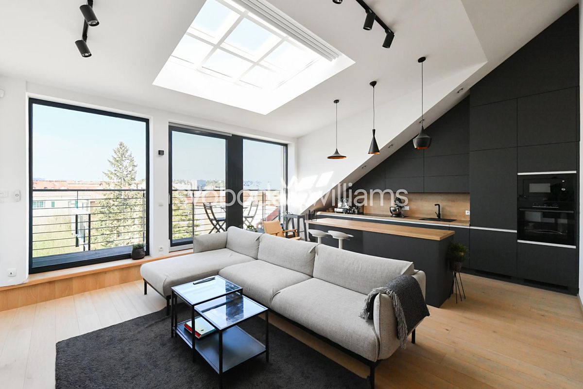 Pronájem bytu 3+kk 118 m²