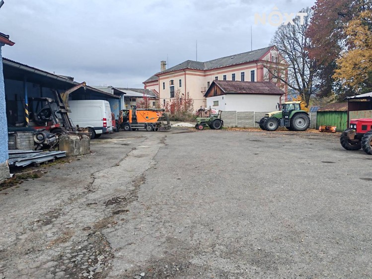 Gewerbefläche zum Kauf, 2.392 m² (1 von 4)