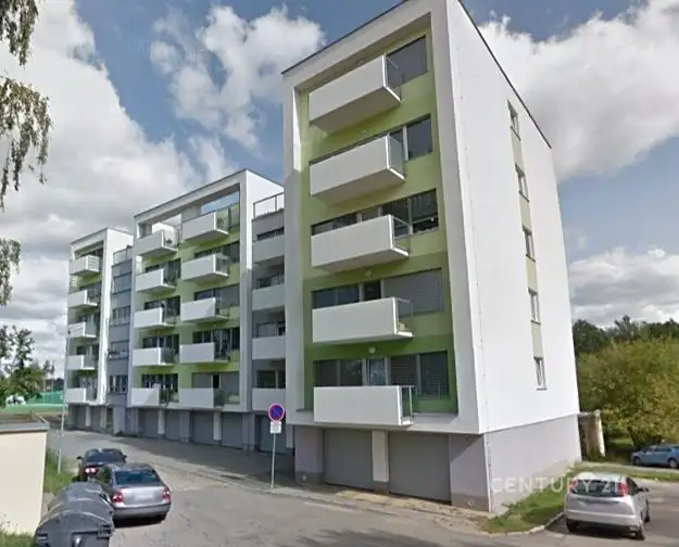Pronájem garáže 17 m², Jihlava – náhled fotky 1
