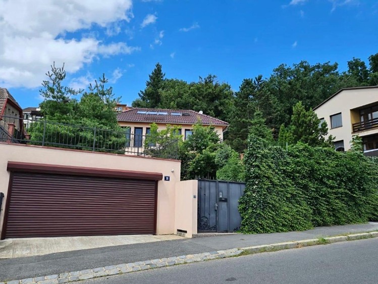 Будинок на продаж, 270 м² (1 з 47)