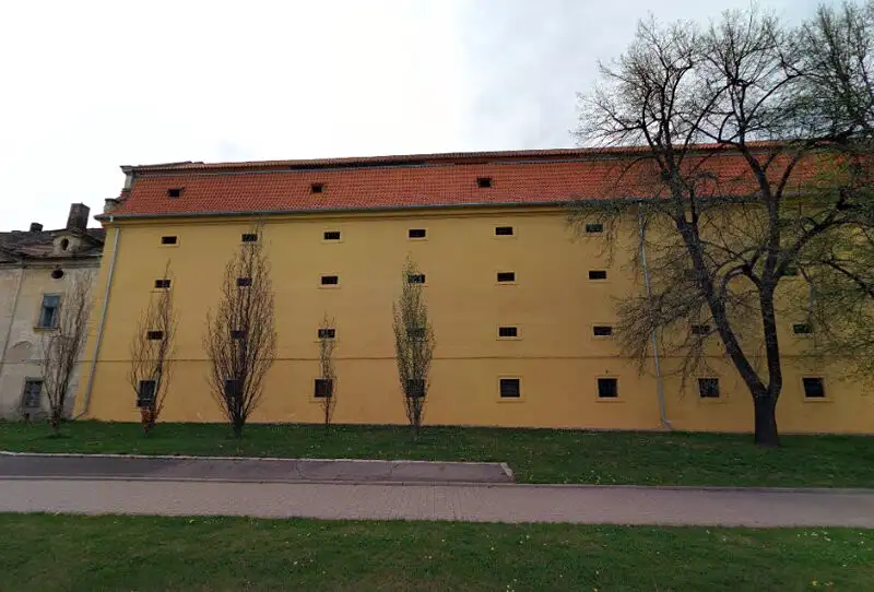 Prodej památky 1751 m², pozemek 4267 m², Doksany – náhled fotky 2