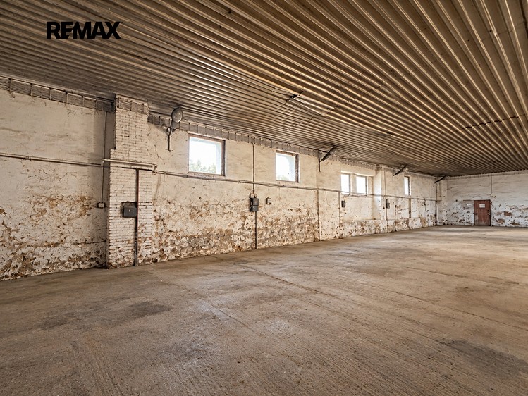 Pronájem komerčního prostoru, 420 m² (2 z 10)