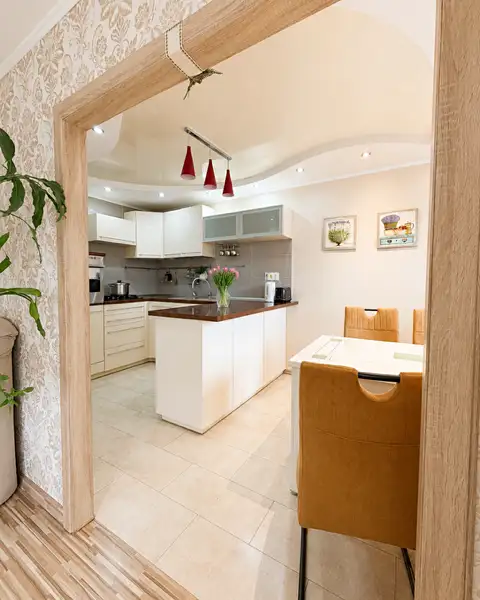 Prodej bytu 3+1 72 m², Praha – náhled fotky 2