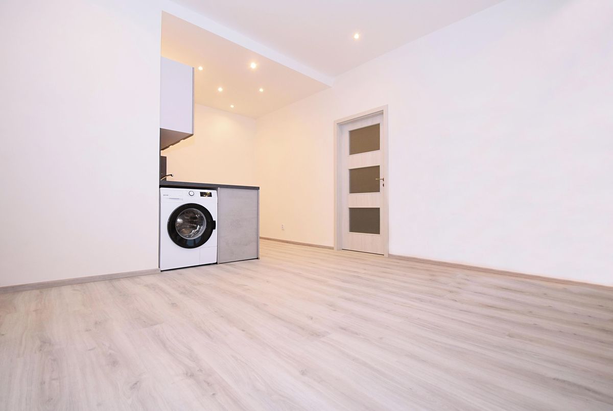 Pronájem bytu 2+kk 47 m², Praha – fotka 1 z 3