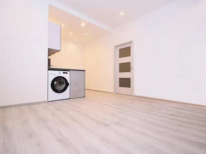 Pronájem bytu 2+kk 47 m², Praha – náhled fotky 1