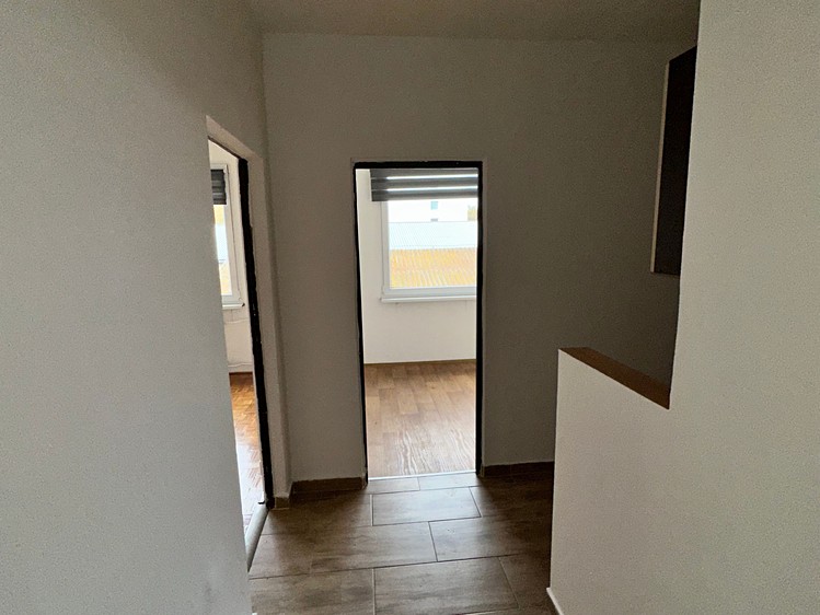 Pronájem bytu 1+1, 36 m² (12 z 19)