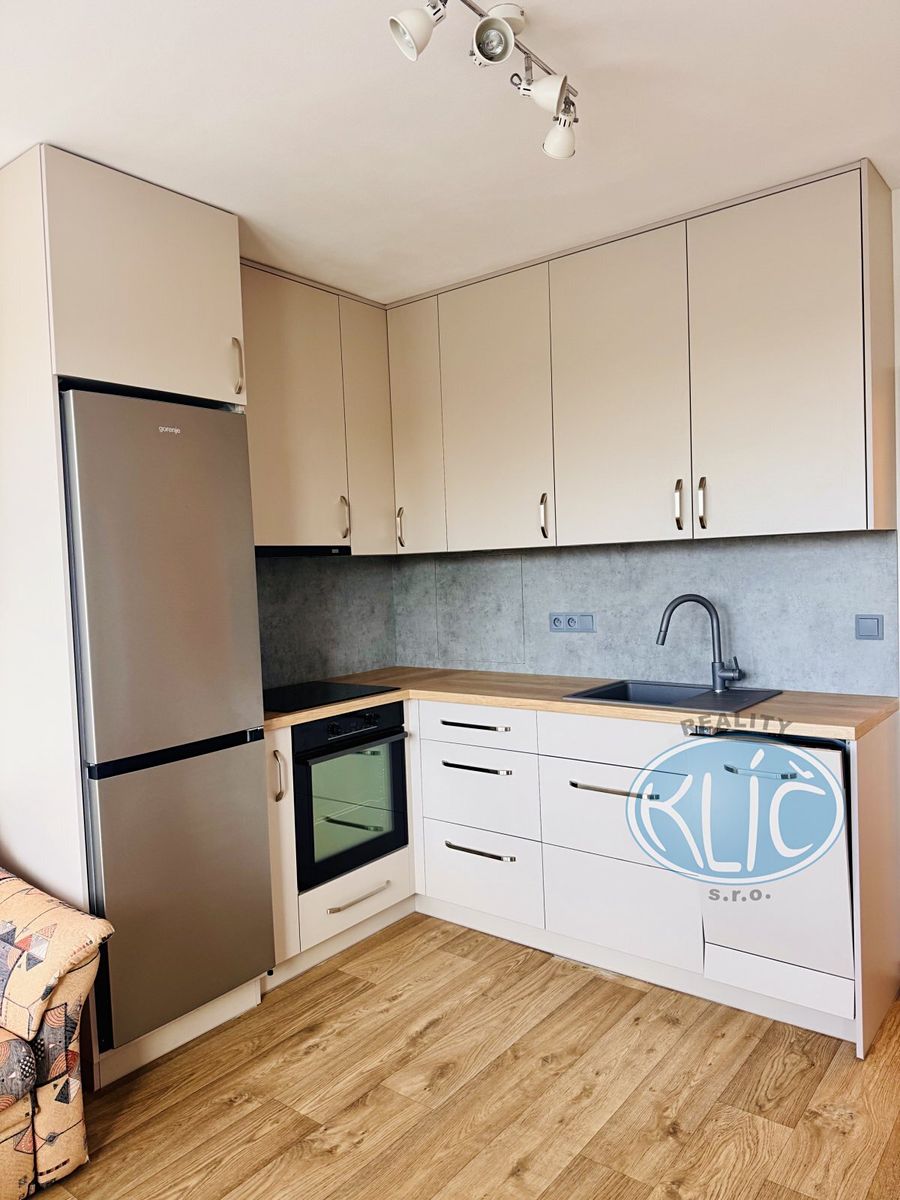 Pronájem bytu 2+kk 40 m²