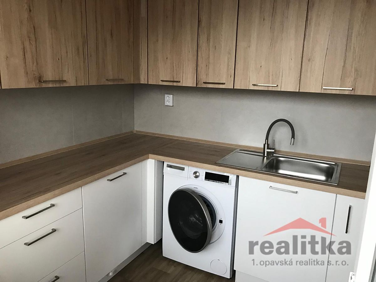Pronájem bytu 3+1 58 m², Opava – fotka 1 z 3